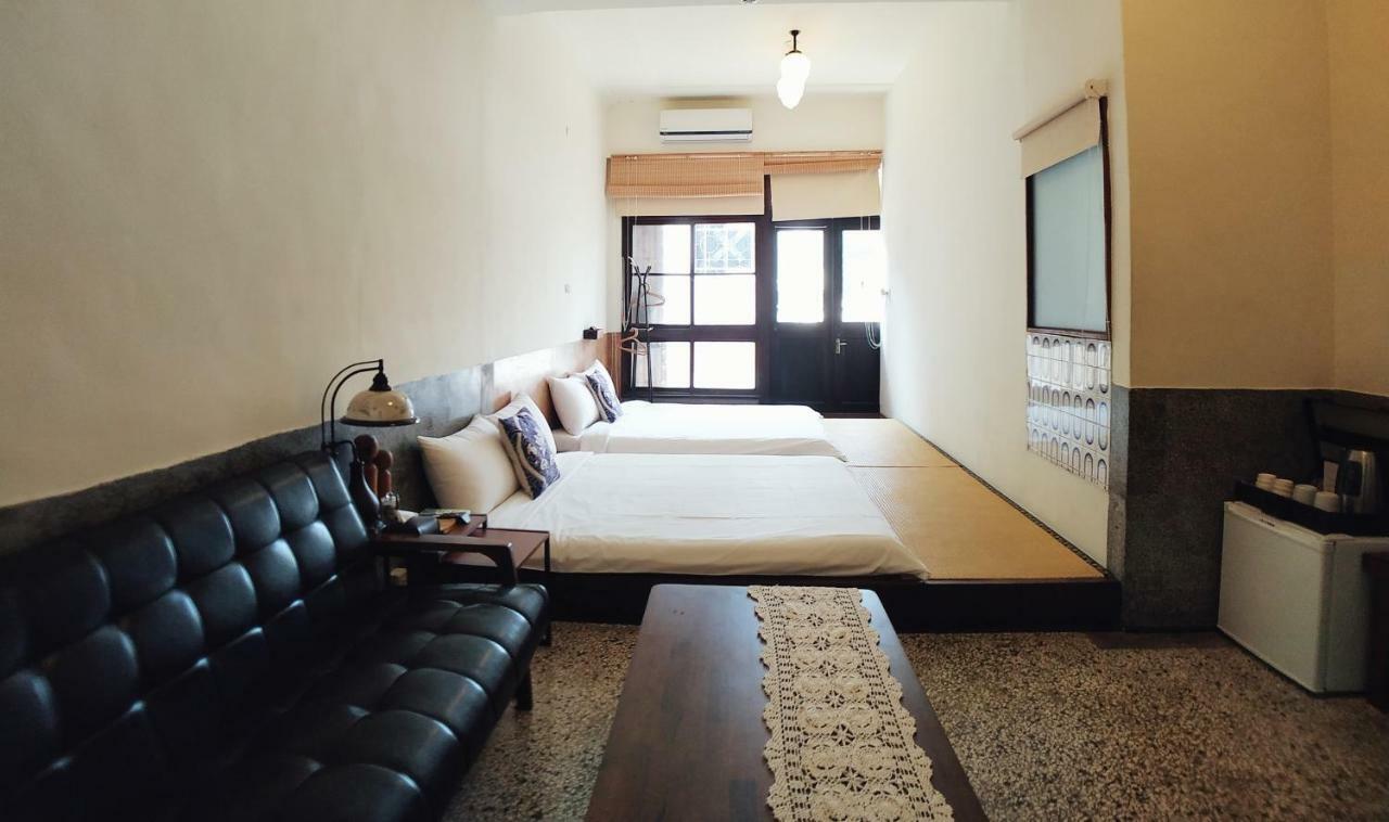 Goin Old House & Bar Apartment Tainan Exterior photo