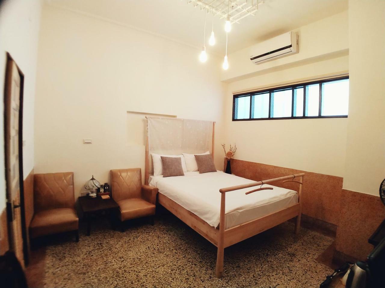 Goin Old House & Bar Apartment Tainan Exterior photo